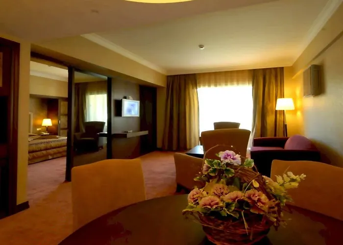 帕萨贝酒店 马尔马里斯